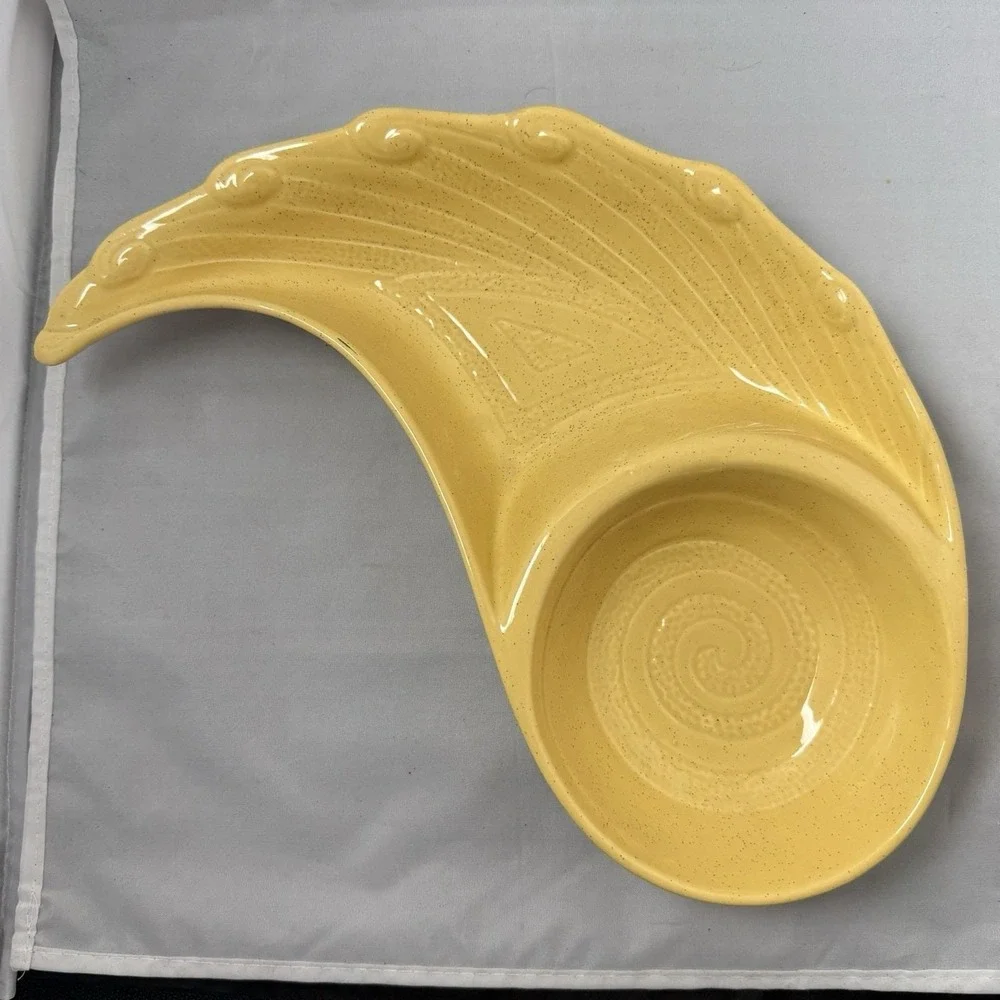 MCM California Pottery WINGS Appetizer Set Chip & Dip Yellow with Brown‎ Specks